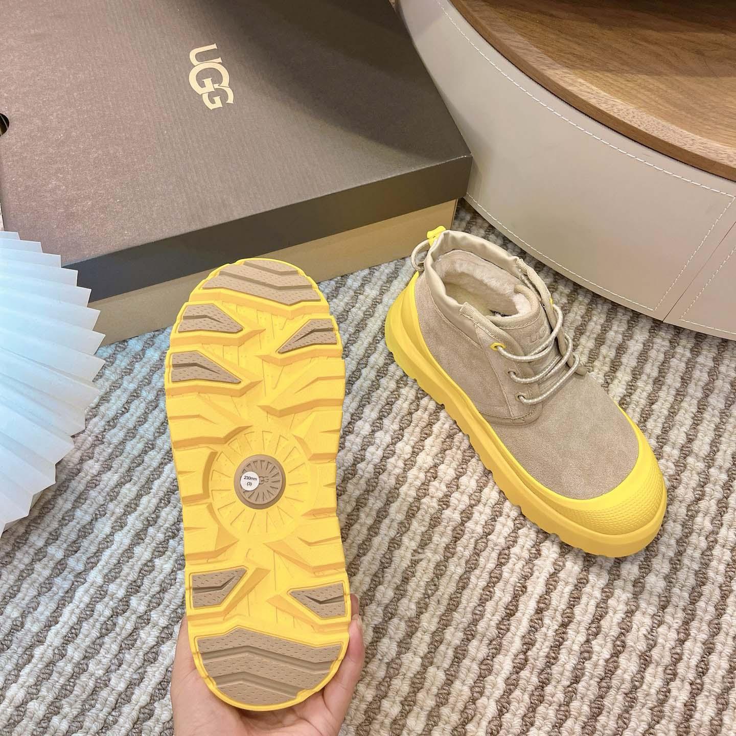 UGG Neumel Weather Hybrid Chukka - DopestKickz