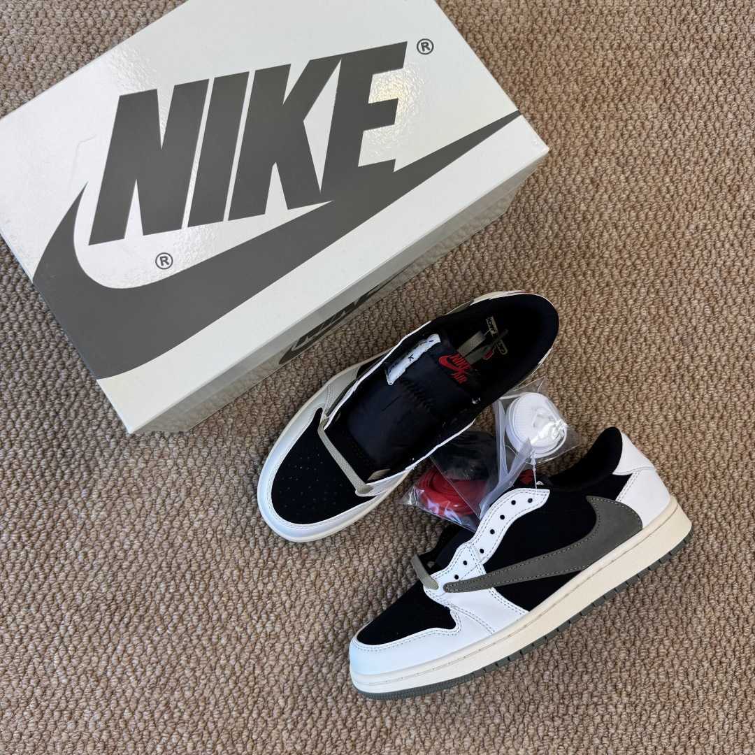 Air Jordan AJ1 Low Sneaker   DZ4137-106 - DopestKickz