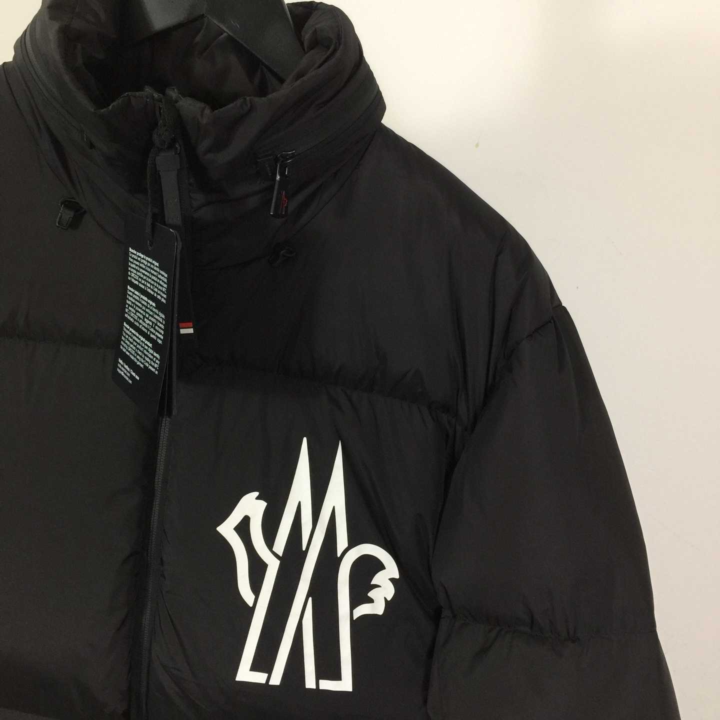 Moncler Verdons Short Down Jacket - DopestKickz