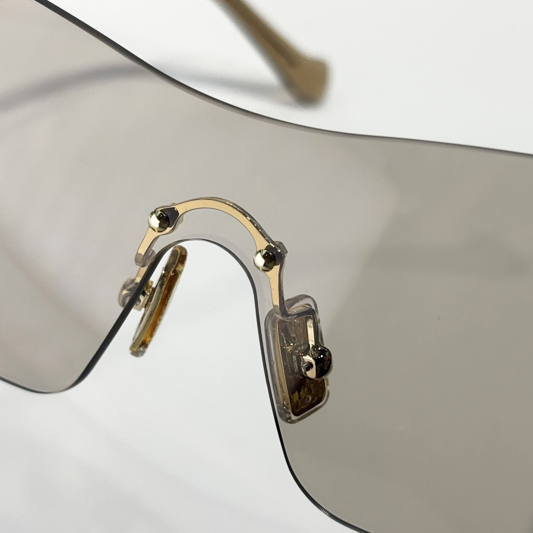 Miu Miu OMU B53S Sunglasses - DopestKickz
