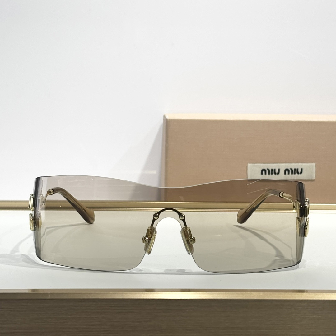 Miu Miu OMU B53S Sunglasses - DopestKickz