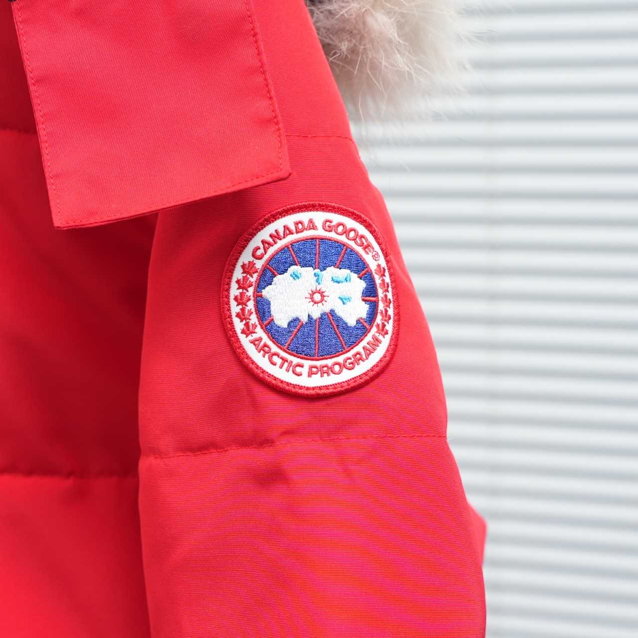 Canada Goose Chelsea Parka - DopestKickz