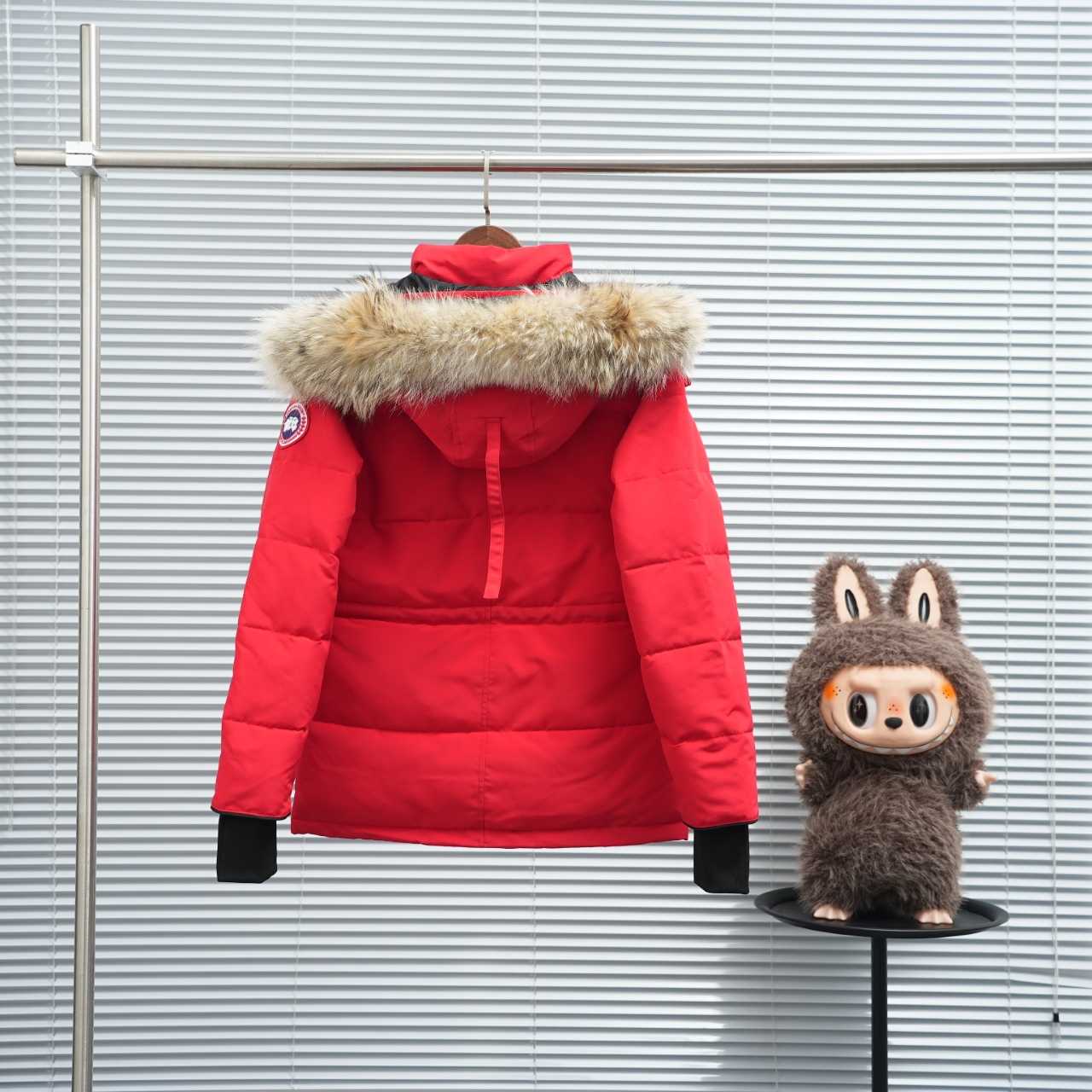 Canada Goose Chelsea Parka - DopestKickz