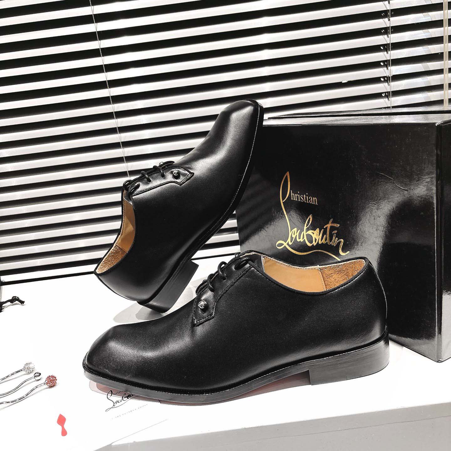 Christian Louboutin Chambeliss Derbies - Calf leather - DopestKickz