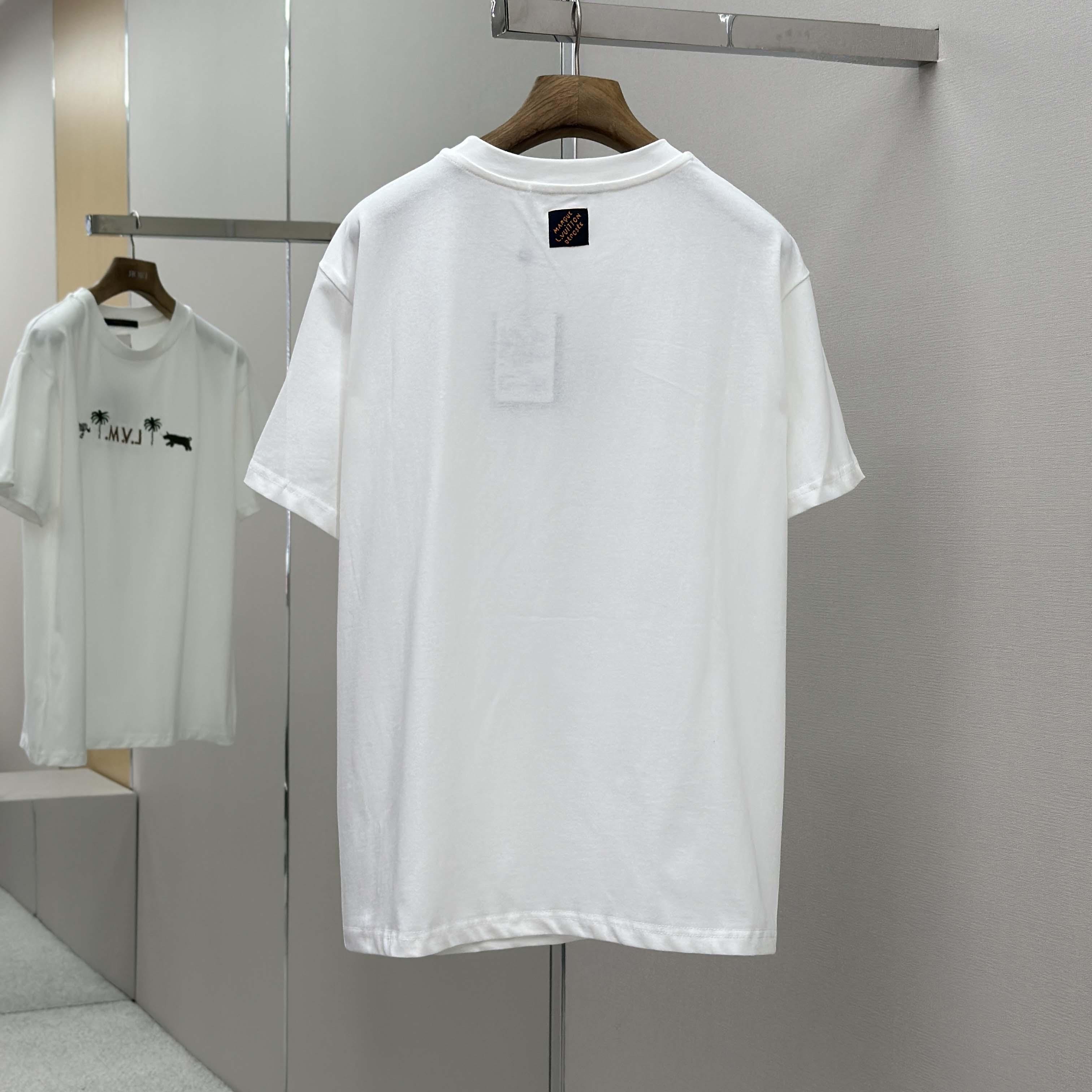 Louis Vuitton LV x The Darjeeling Limited Embroidered Short-Sleeved crewneck   1AJVQK - DopestKickz