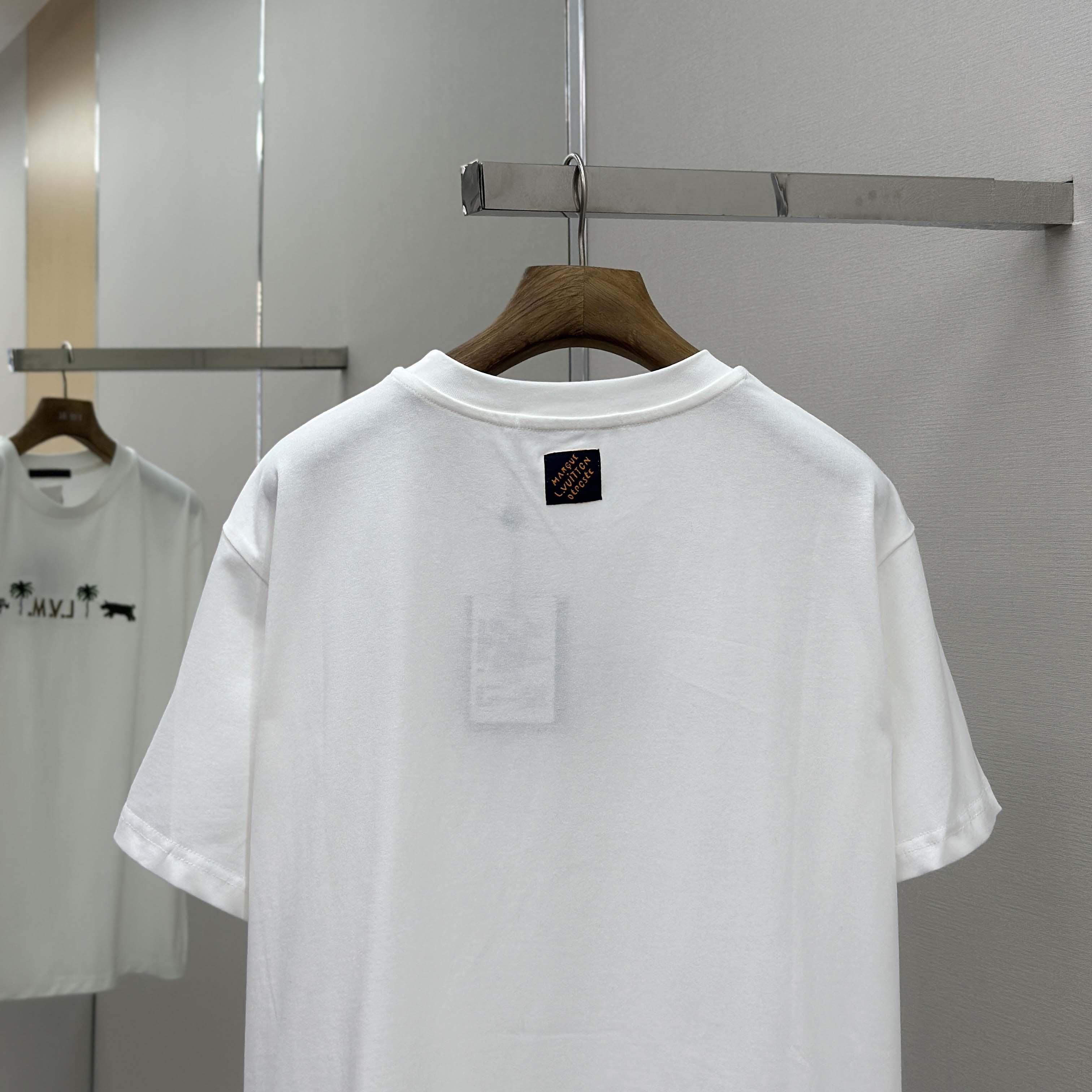 Louis Vuitton LV x The Darjeeling Limited Embroidered Short-Sleeved crewneck   1AJVQK - DopestKickz