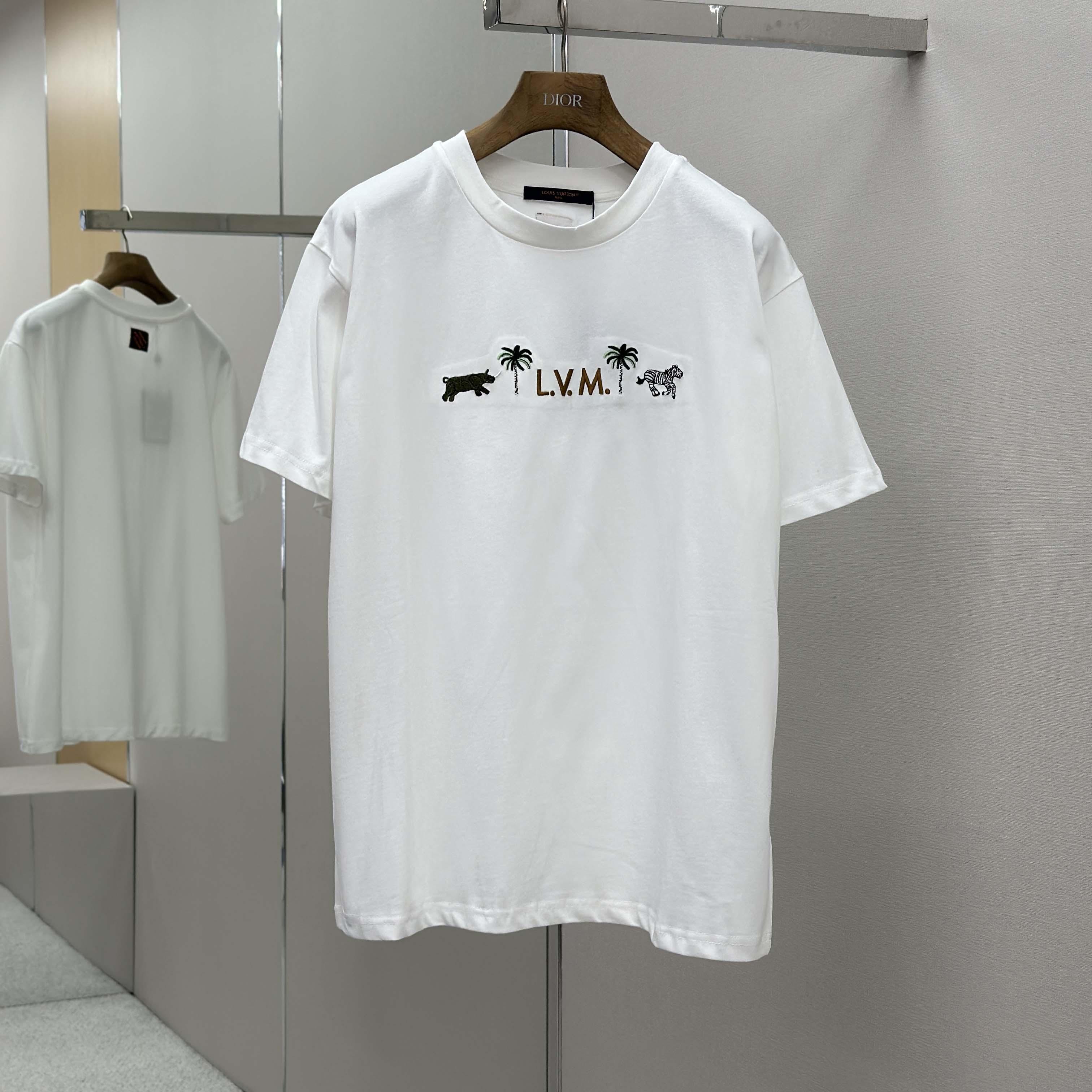 Louis Vuitton LV x The Darjeeling Limited Embroidered Short-Sleeved crewneck   1AJVQK - DopestKickz