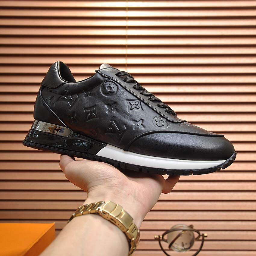 Louis Vuitton Sneaker        - DopestKickz