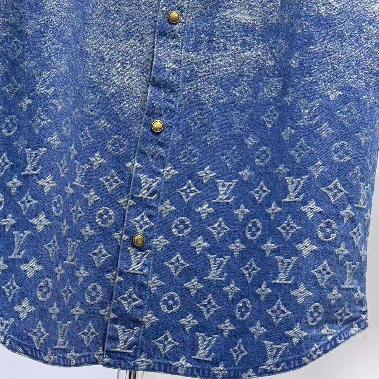 Louis Vuitton Denim Short-Sleeved Shirt - DopestKickz