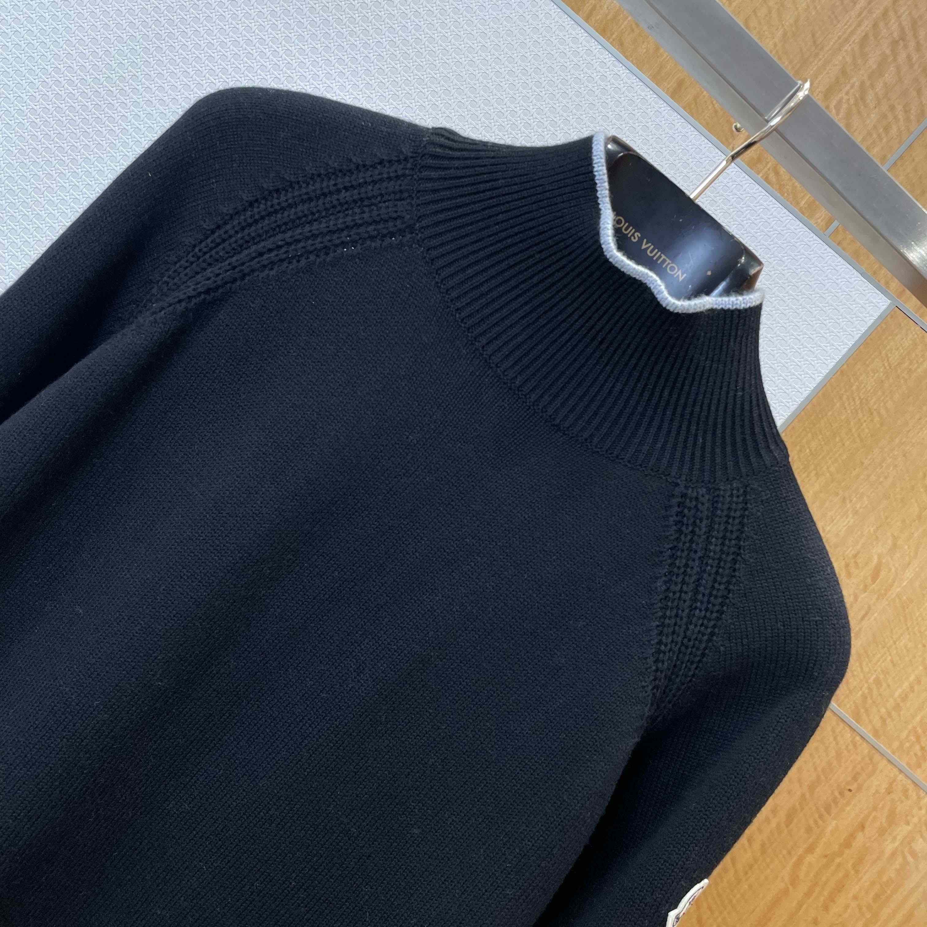 Moncler Alpaca & Wool Blend Turtleneck Sweater - DopestKickz