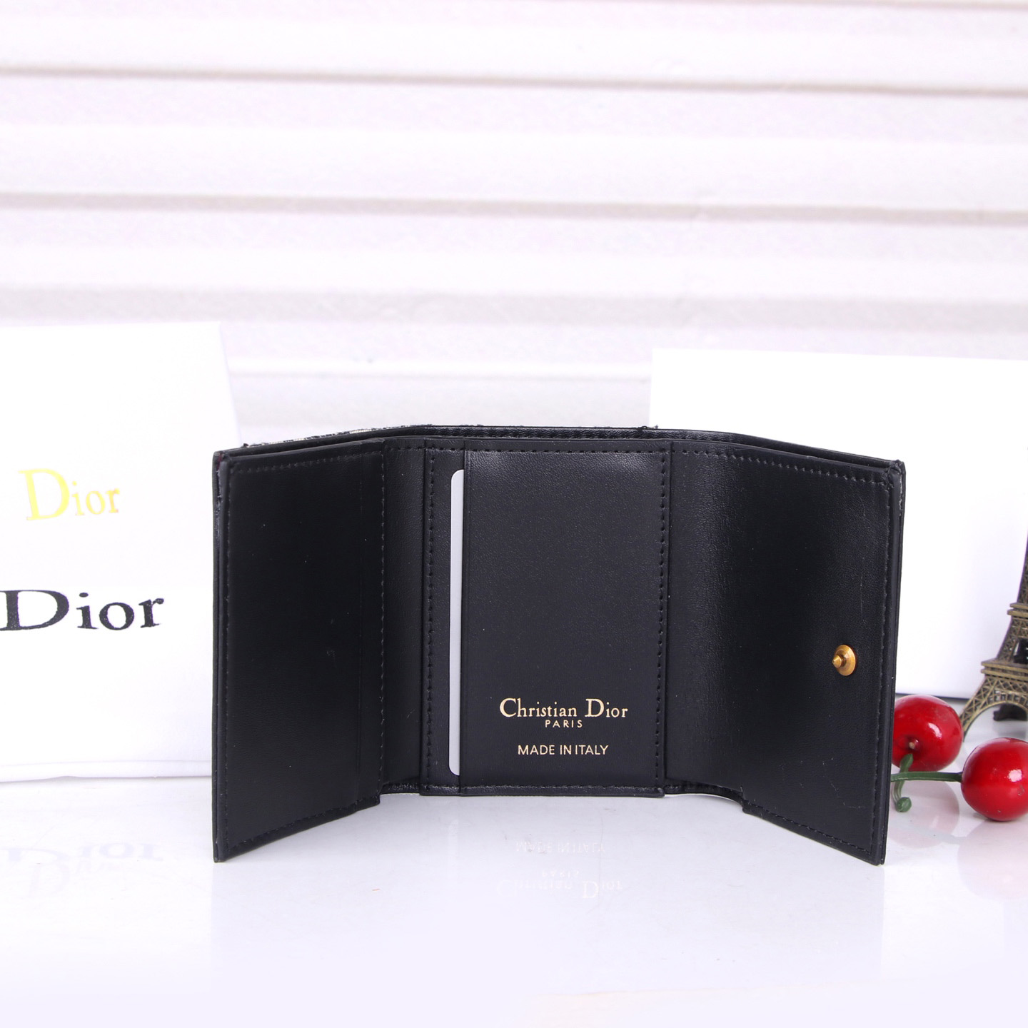 Dior Wallet   11*10*2cm - DopestKickz