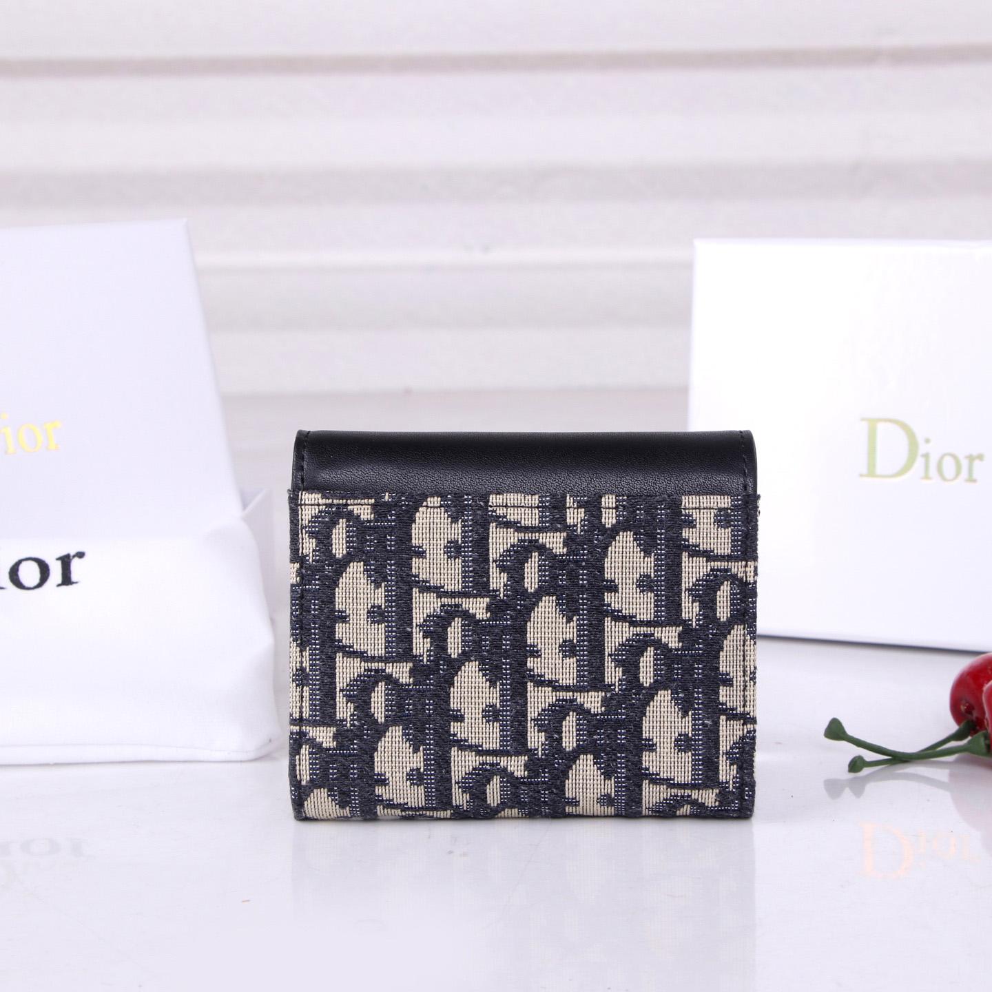 Dior Wallet   11*10*2cm - DopestKickz