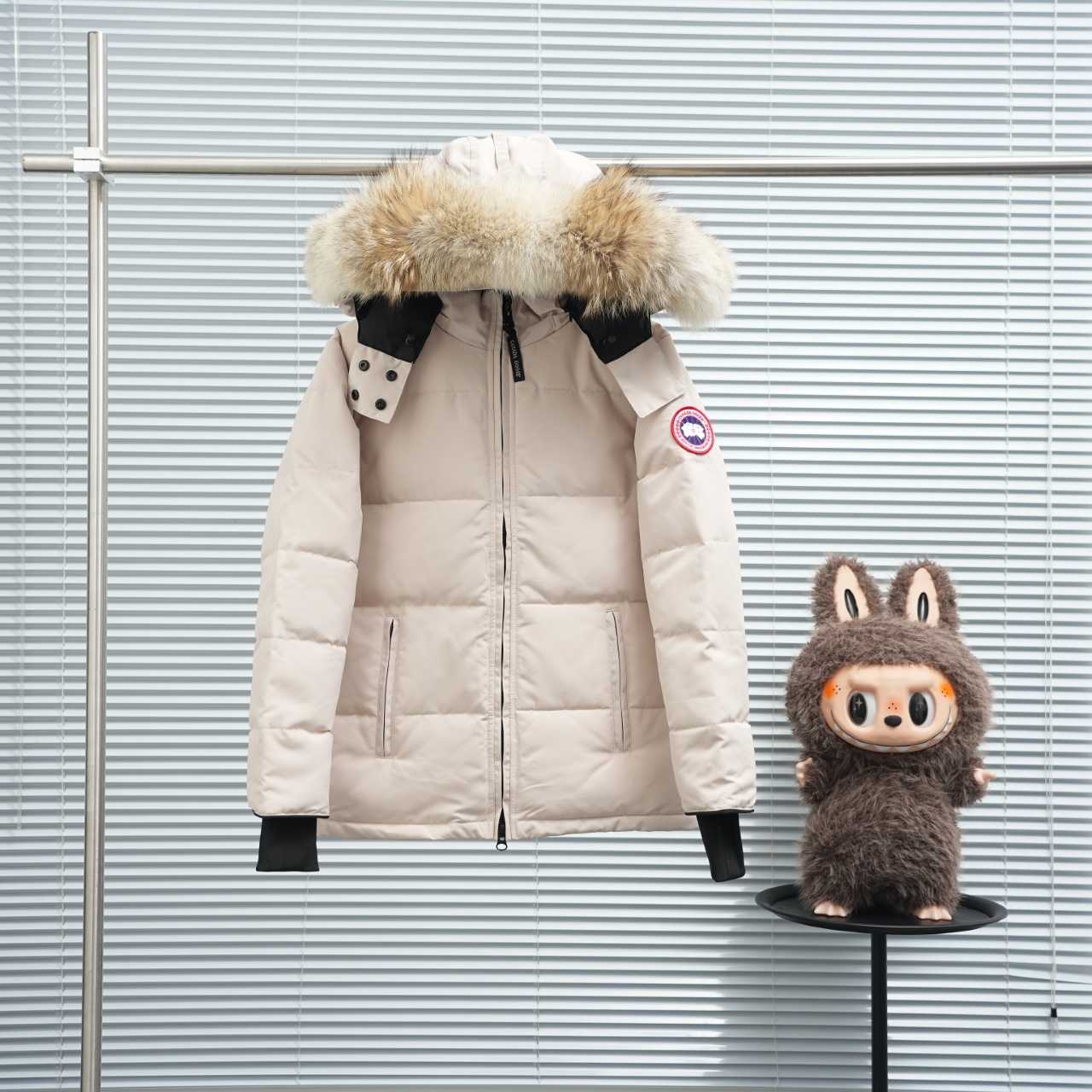 Canada Goose Chelsea Parka - DopestKickz