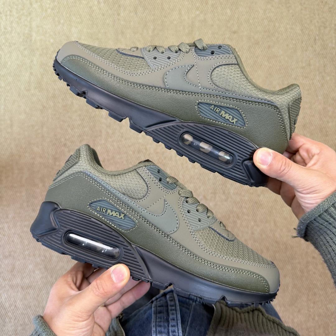 Nike Air Max 90 Sneakers    CN8490-001 - DopestKickz