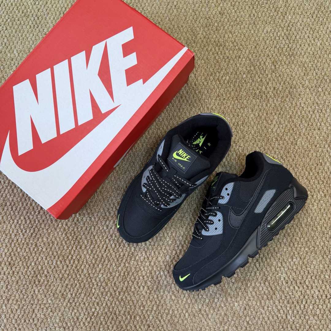 Nike Air Max 90 Sneakers     FZ7186-100 - DopestKickz