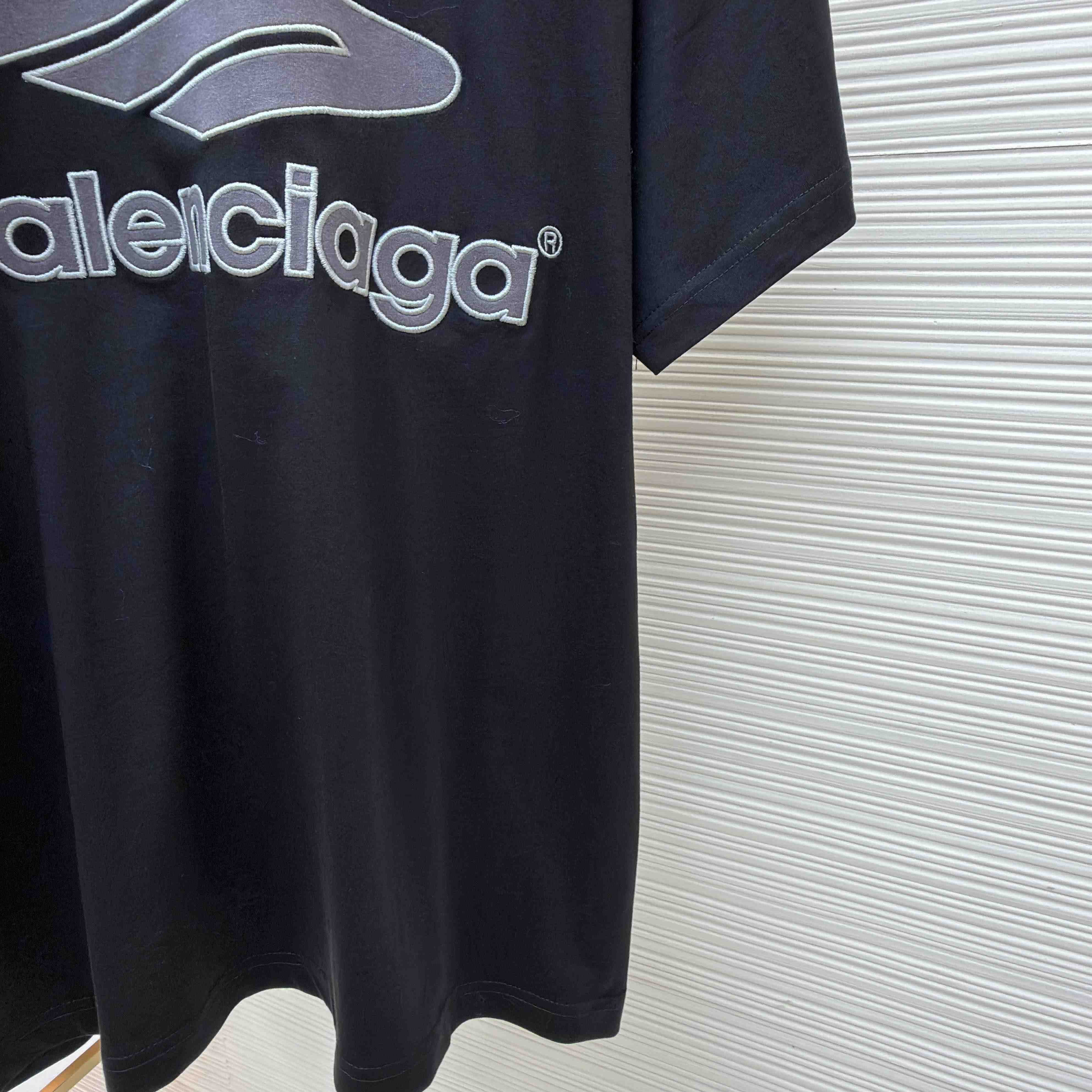 Balenciaga B Football V-Neck T-Shirt Oversized In Black - DopestKickz