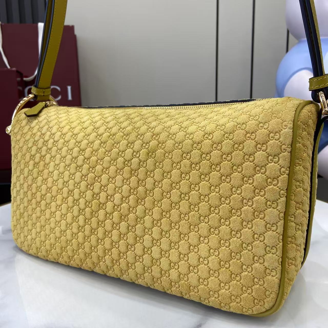 Gucci Half Horsebit Medium Shoulder Bag - DopestKickz