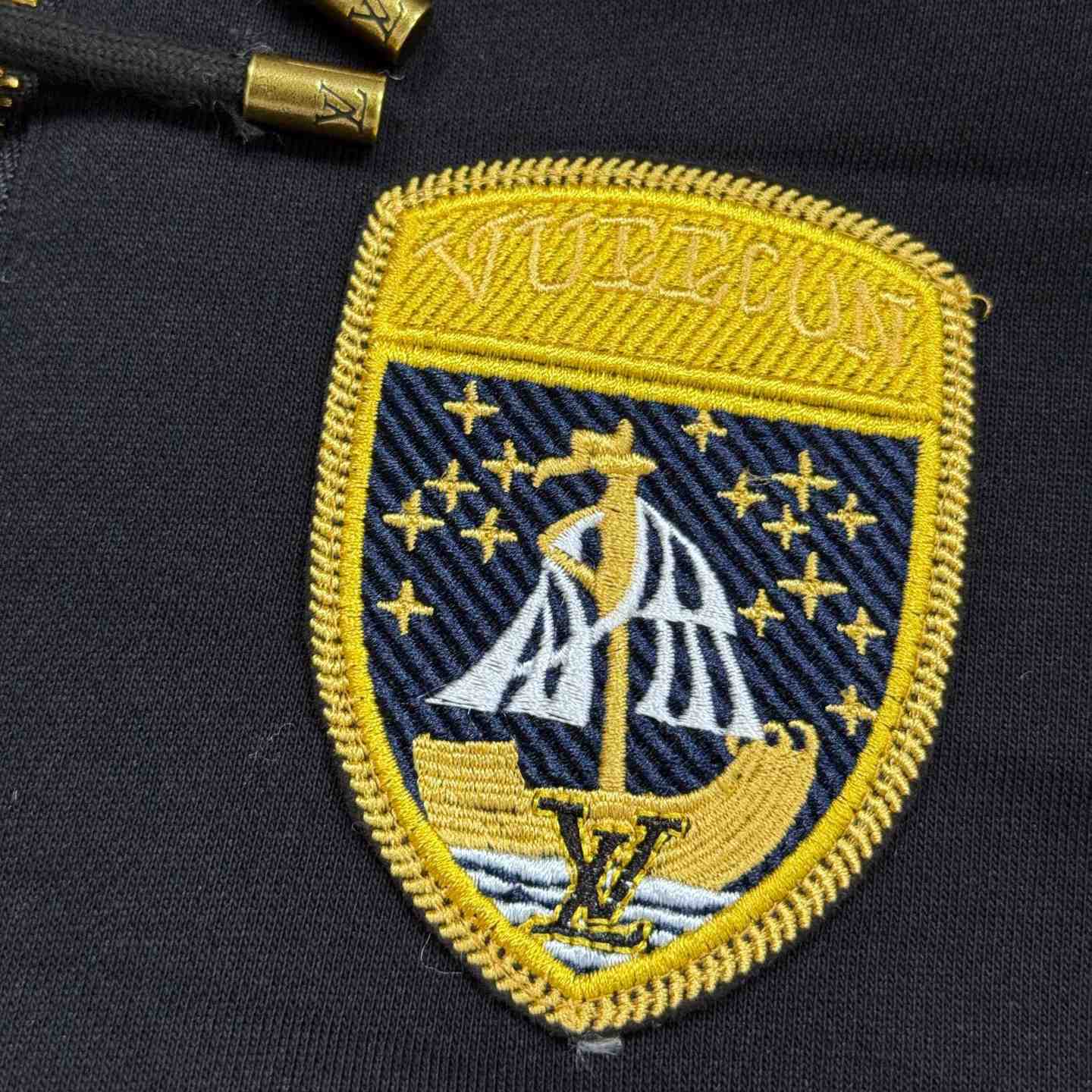 Louis Vuitton Reversible Fleece Gilet - DopestKickz