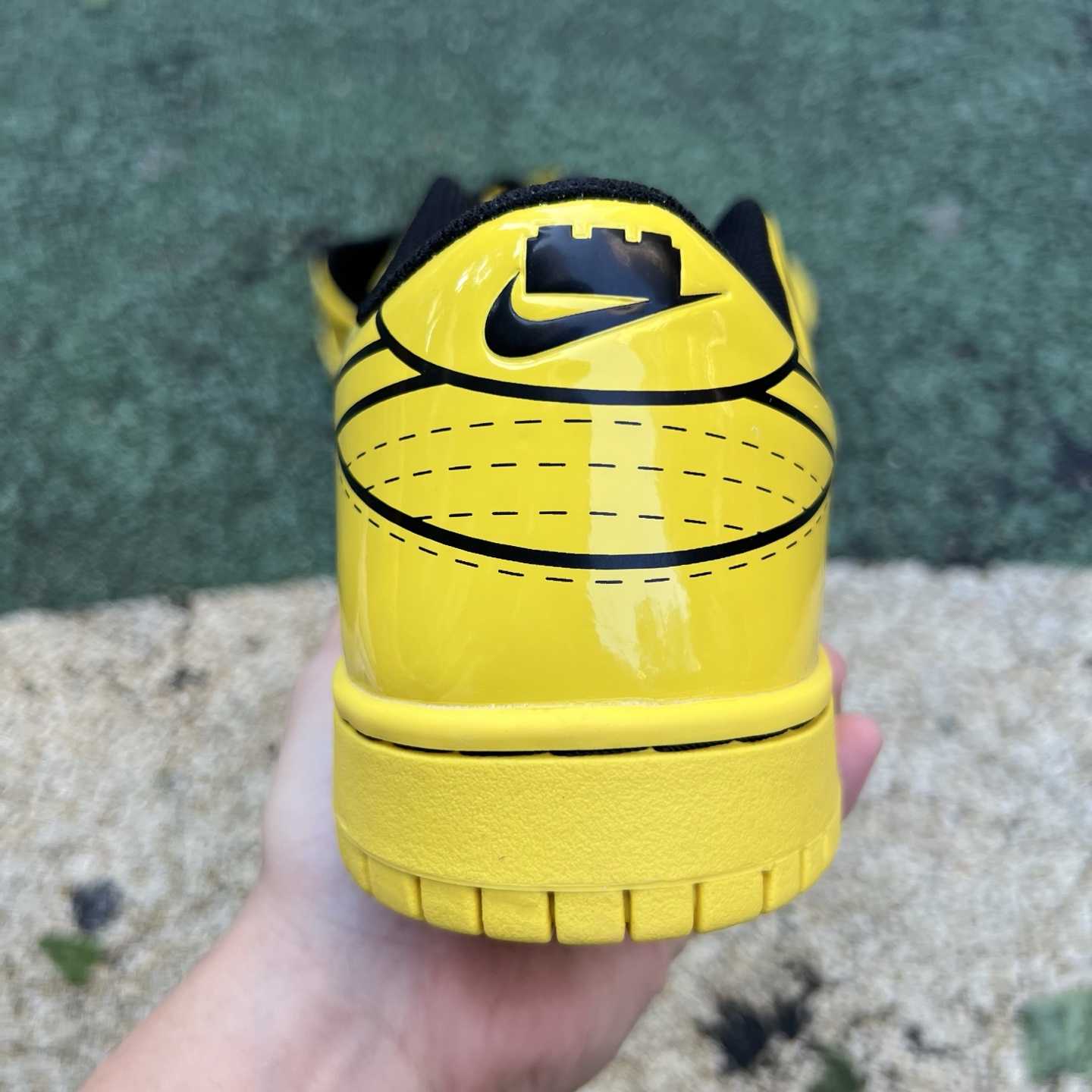 LEGO x Nike Dunk Low Tour    IF2117-700 - DopestKickz