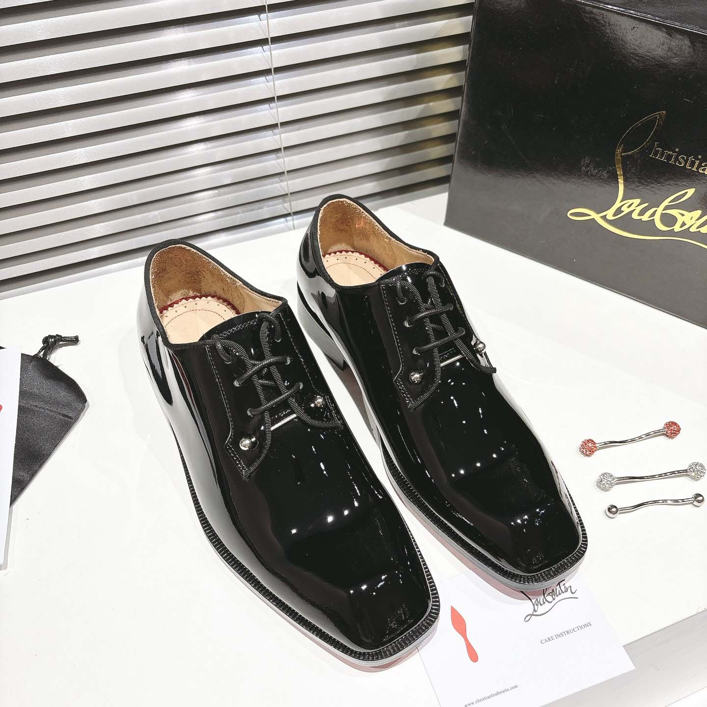 Christian Louboutin Chambeliss Derbies - Patent calf leather - DopestKickz