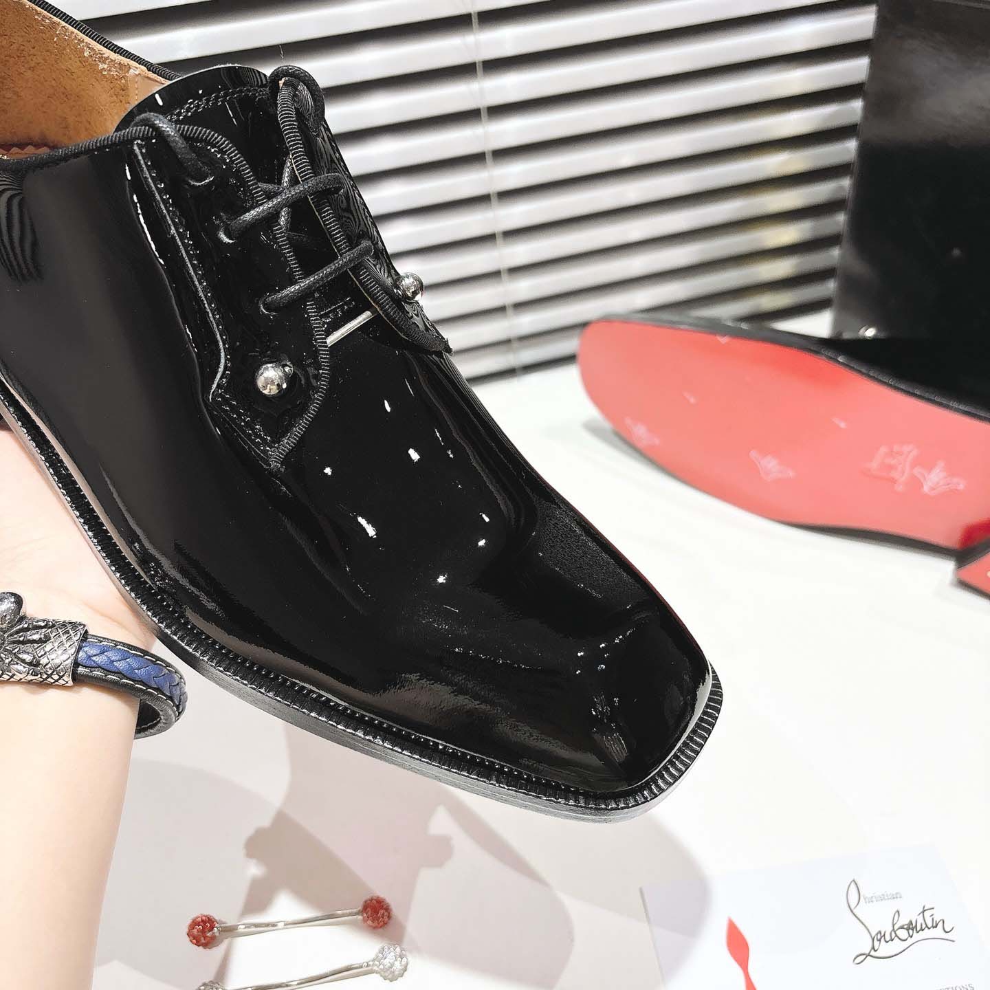 Christian Louboutin Chambeliss Derbies - Patent calf leather - DopestKickz