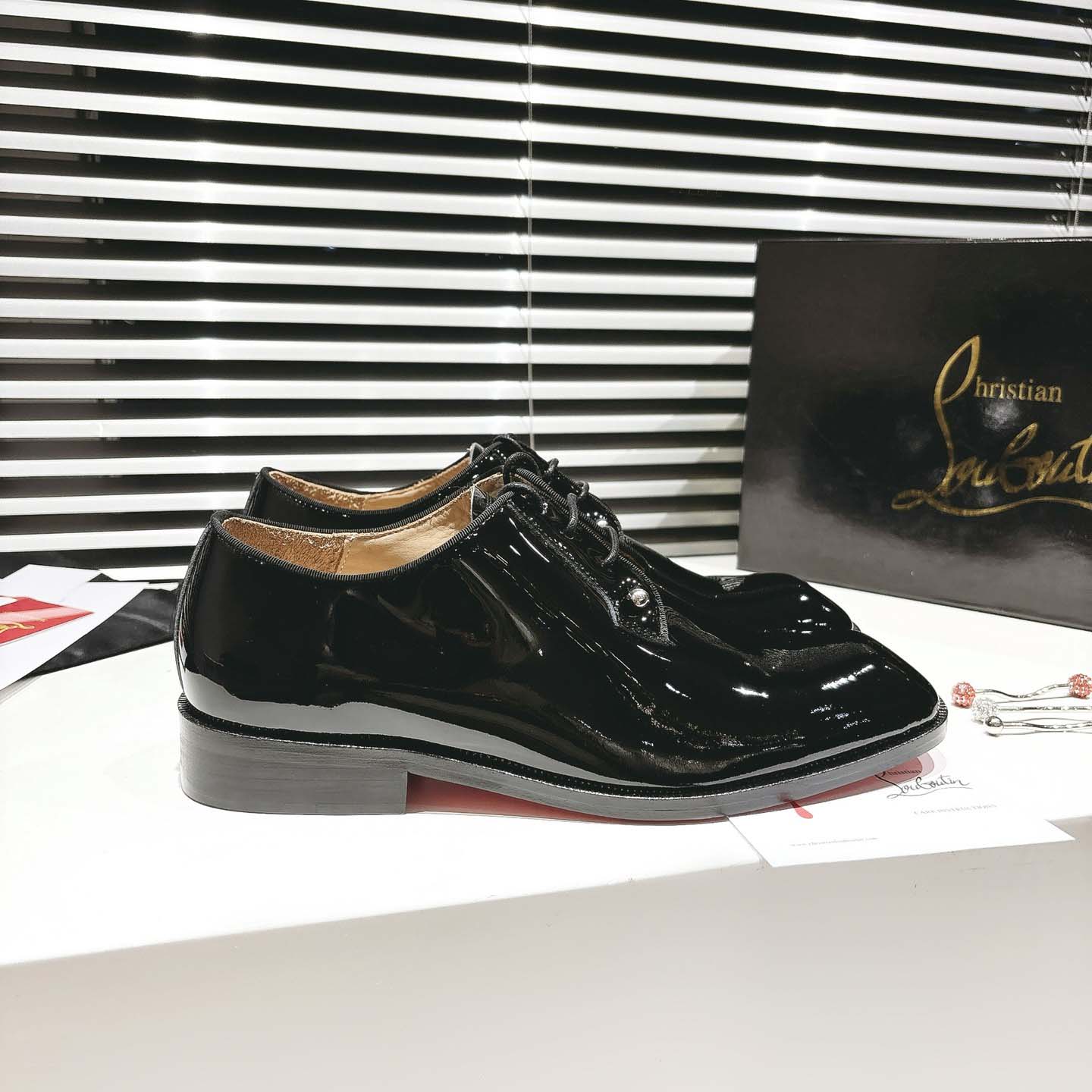 Christian Louboutin Chambeliss Derbies - Patent calf leather - DopestKickz