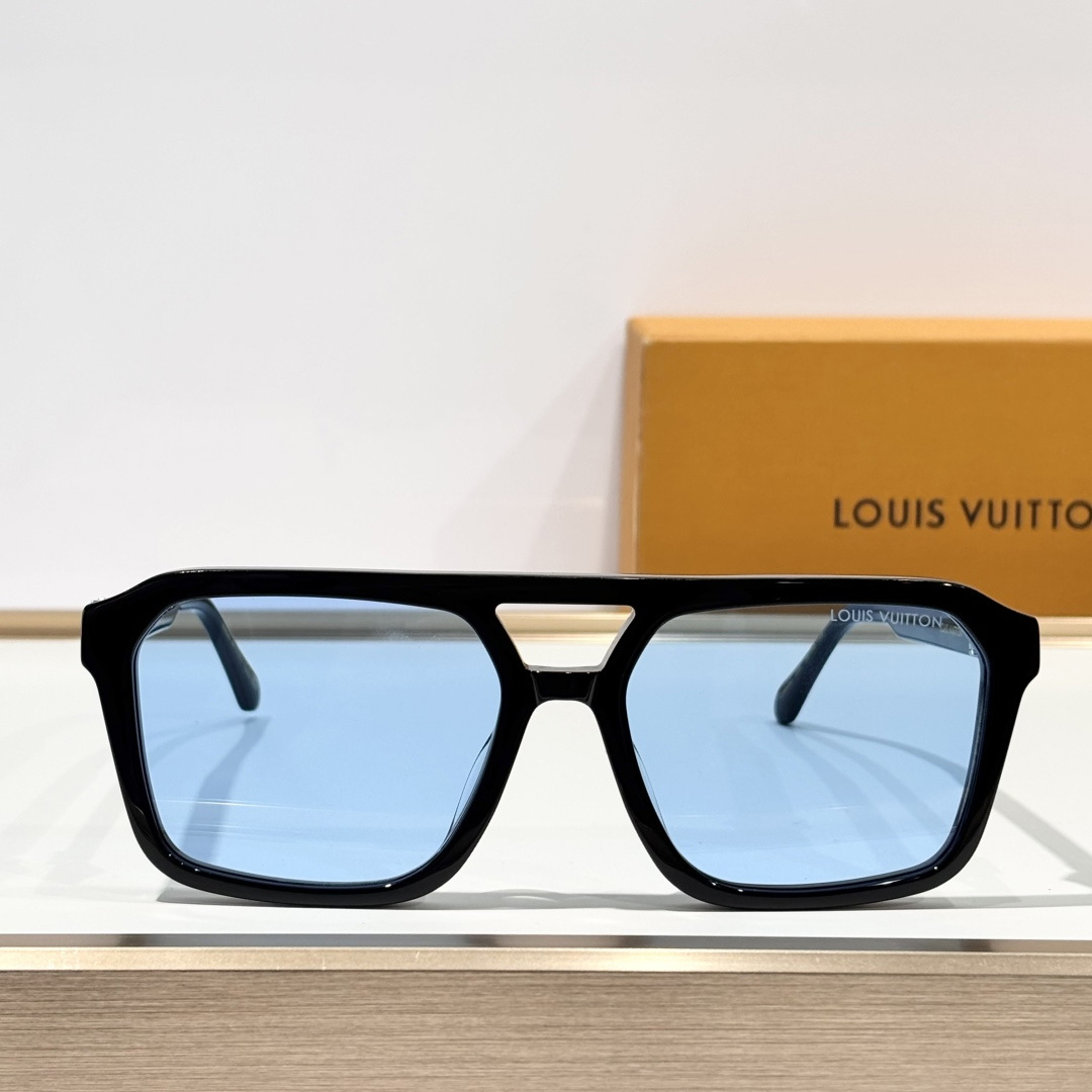 Louis Vuitton LV Hit Large Square Sunglasses   Z3059U - DopestKickz