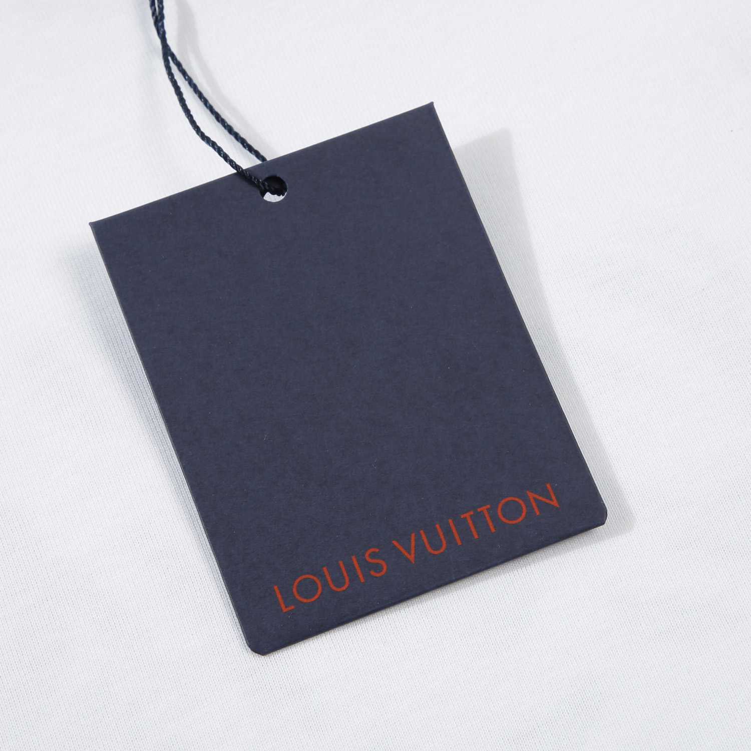 Louis Vuitton Graphic Cotton T-Shirt  1AHCW6 - DopestKickz