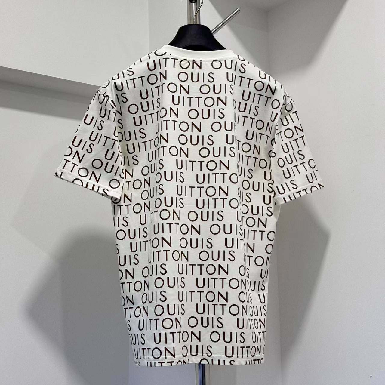 Louis Vuitton T-Shirt  - DopestKickz