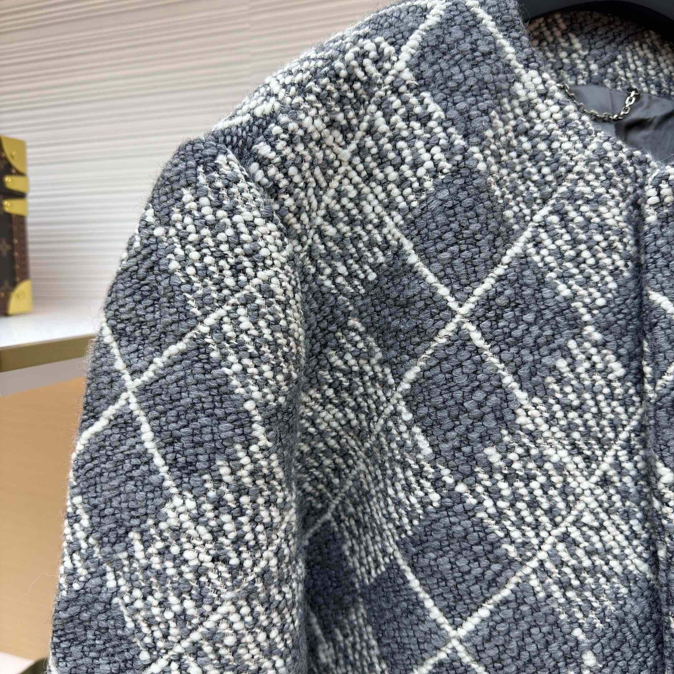 Louis Vuitton Chic Collarless Wool Jacket - DopestKickz