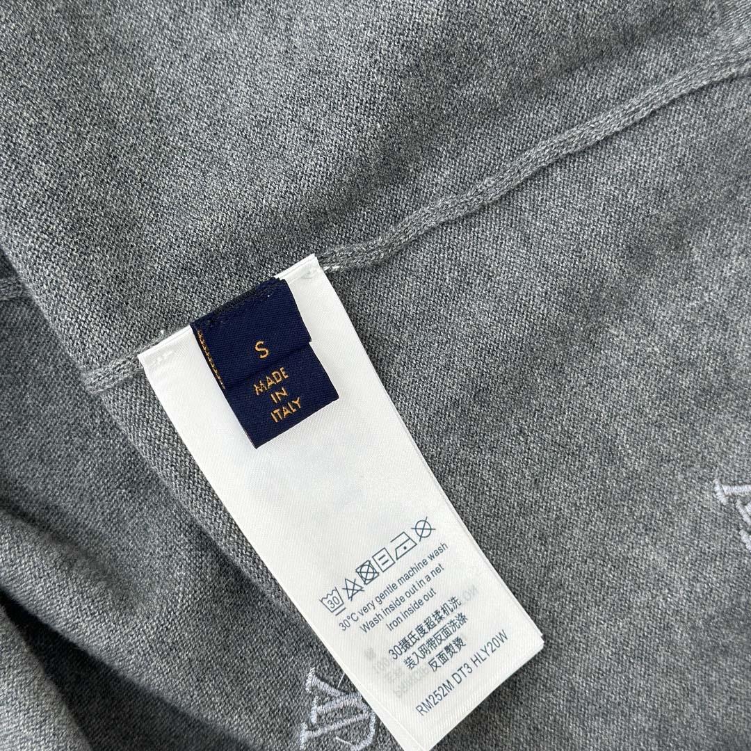 Louis Vuitton LV Blason Embroidered Short-Sleeved Crewneck - DopestKickz