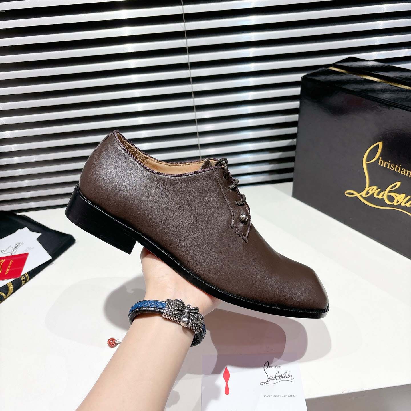 Christian Louboutin Chambeliss Derbies - Calf leather - DopestKickz