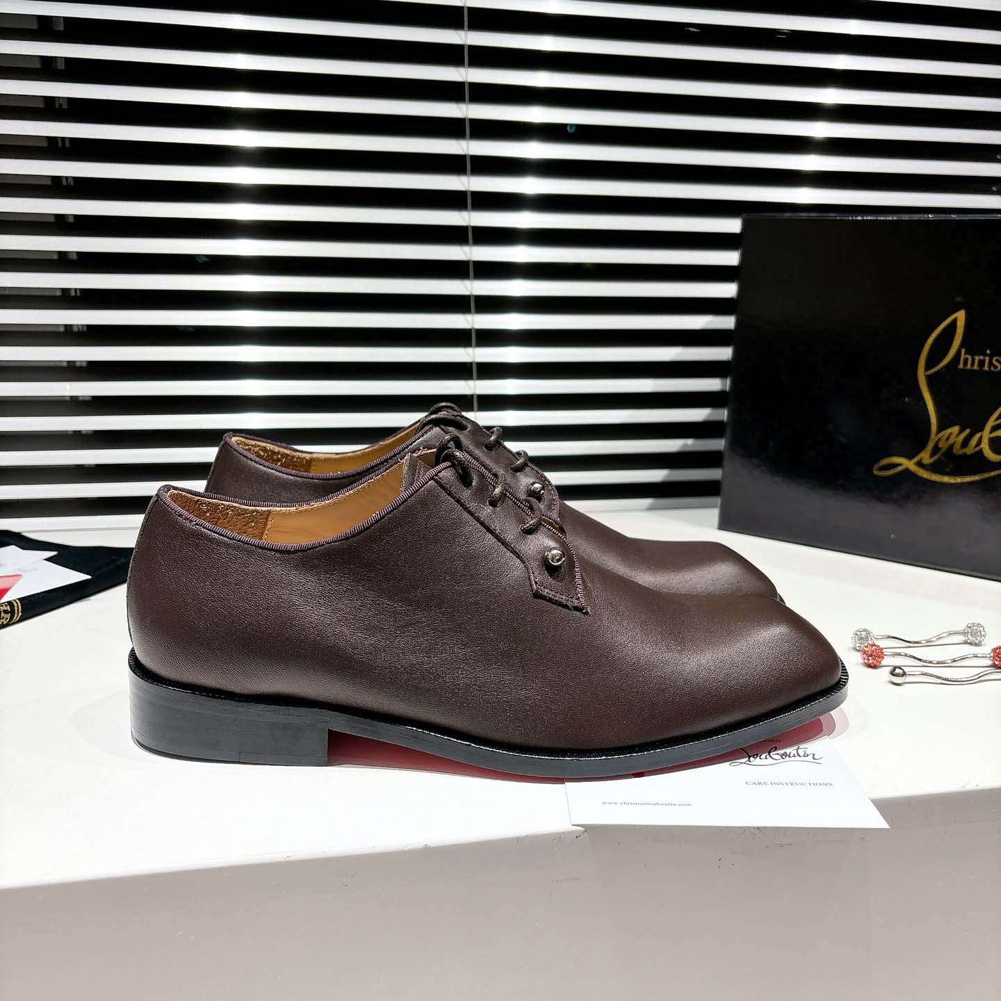 Christian Louboutin Chambeliss Derbies - Calf leather - DopestKickz