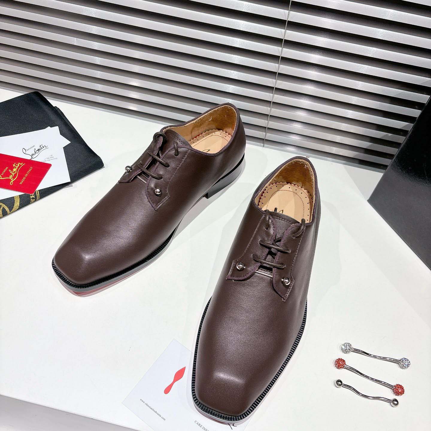 Christian Louboutin Chambeliss Derbies - Calf leather - DopestKickz