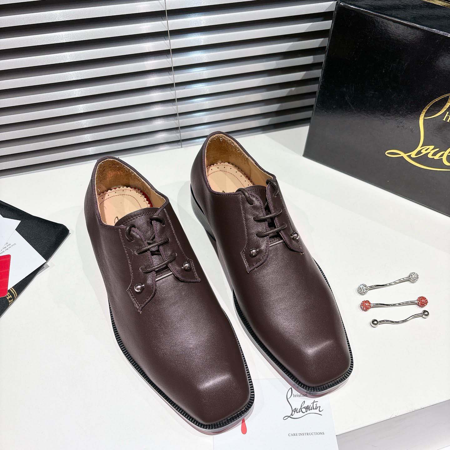 Christian Louboutin Chambeliss Derbies - Calf leather - DopestKickz