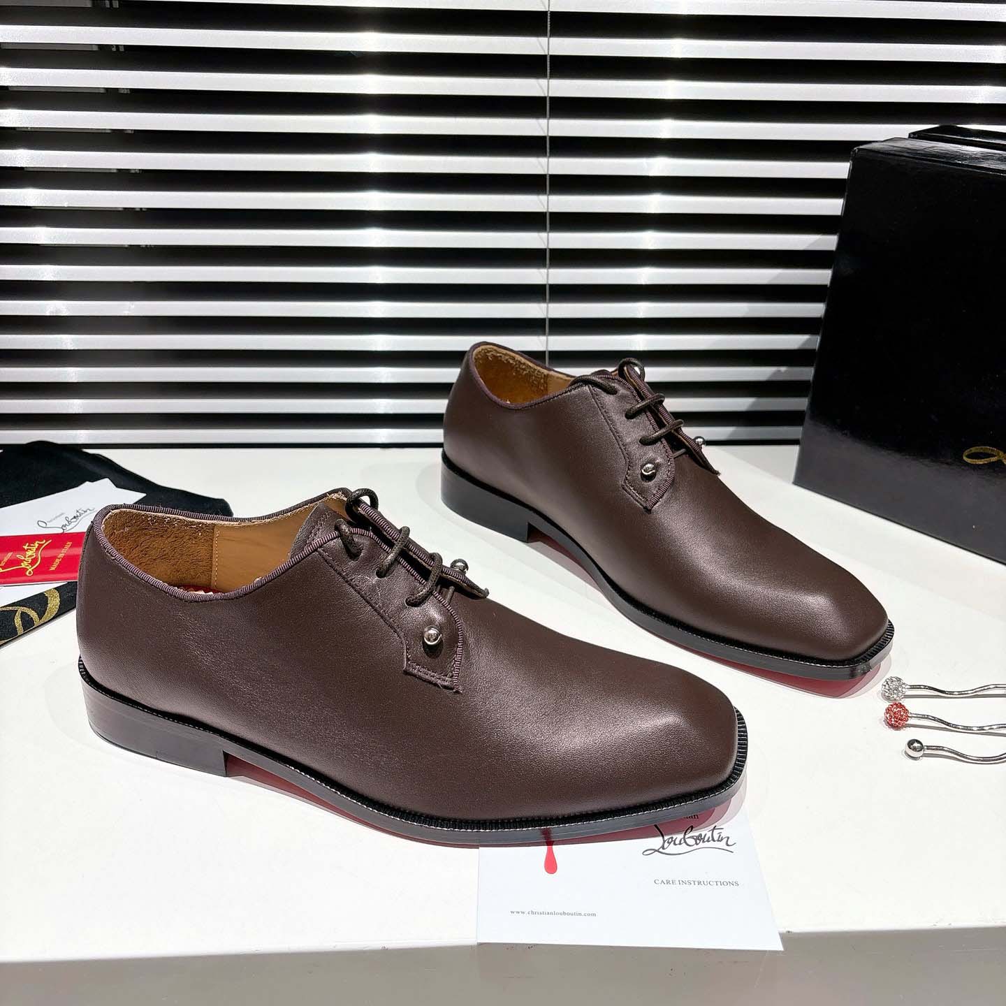 Christian Louboutin Chambeliss Derbies - Calf leather - DopestKickz