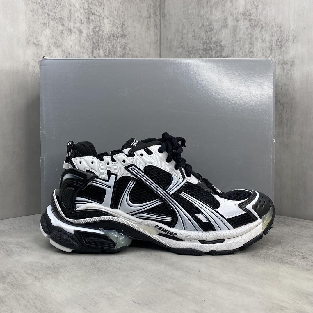 Balenciaga Runner Sneakers - DopestKickz