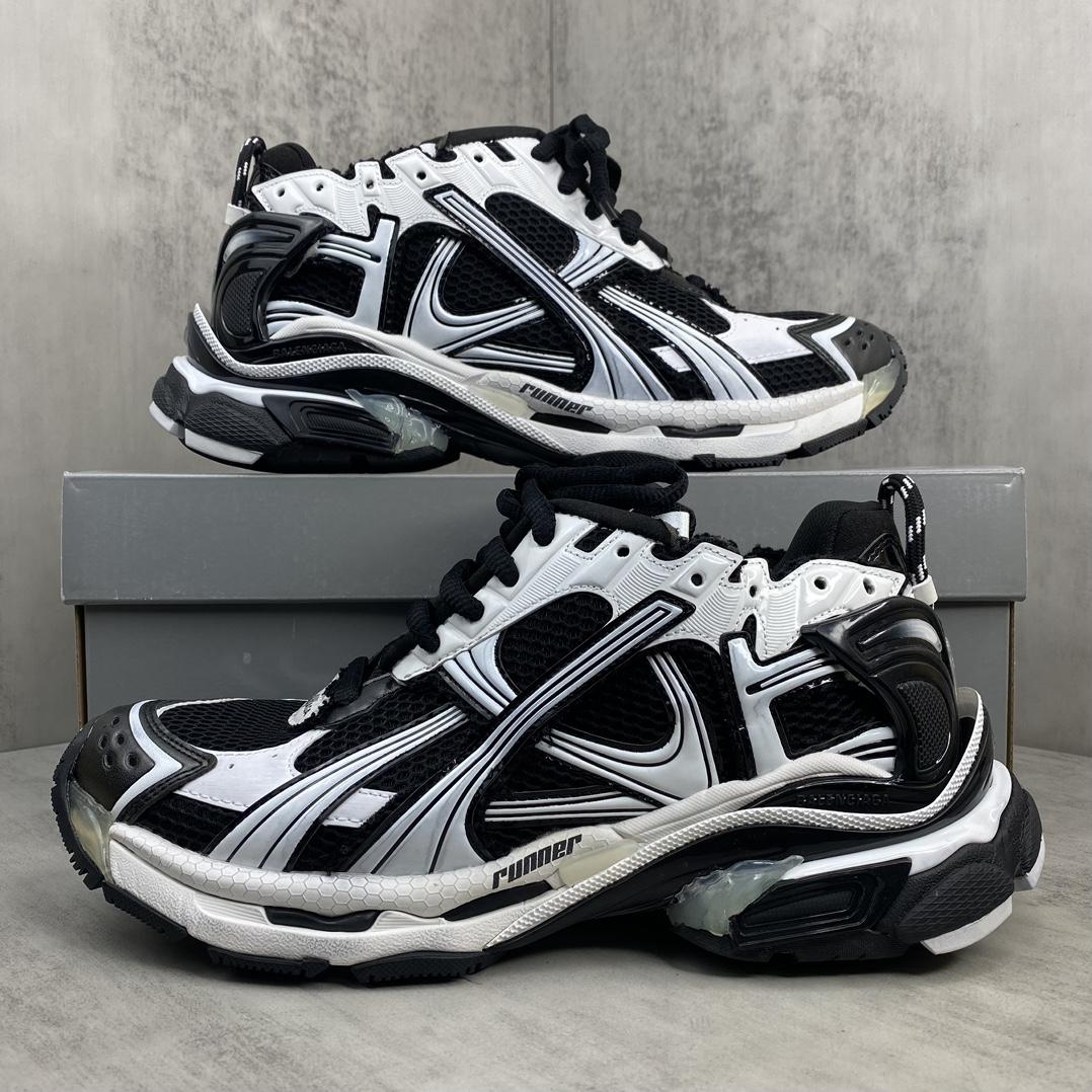 Balenciaga Runner Sneakers - DopestKickz