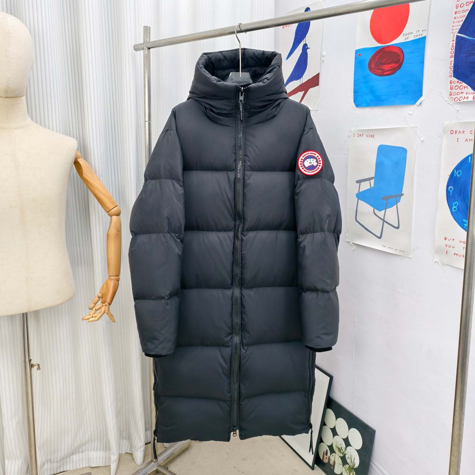 Moncler Lawrence Long Puffer - DopestKickz