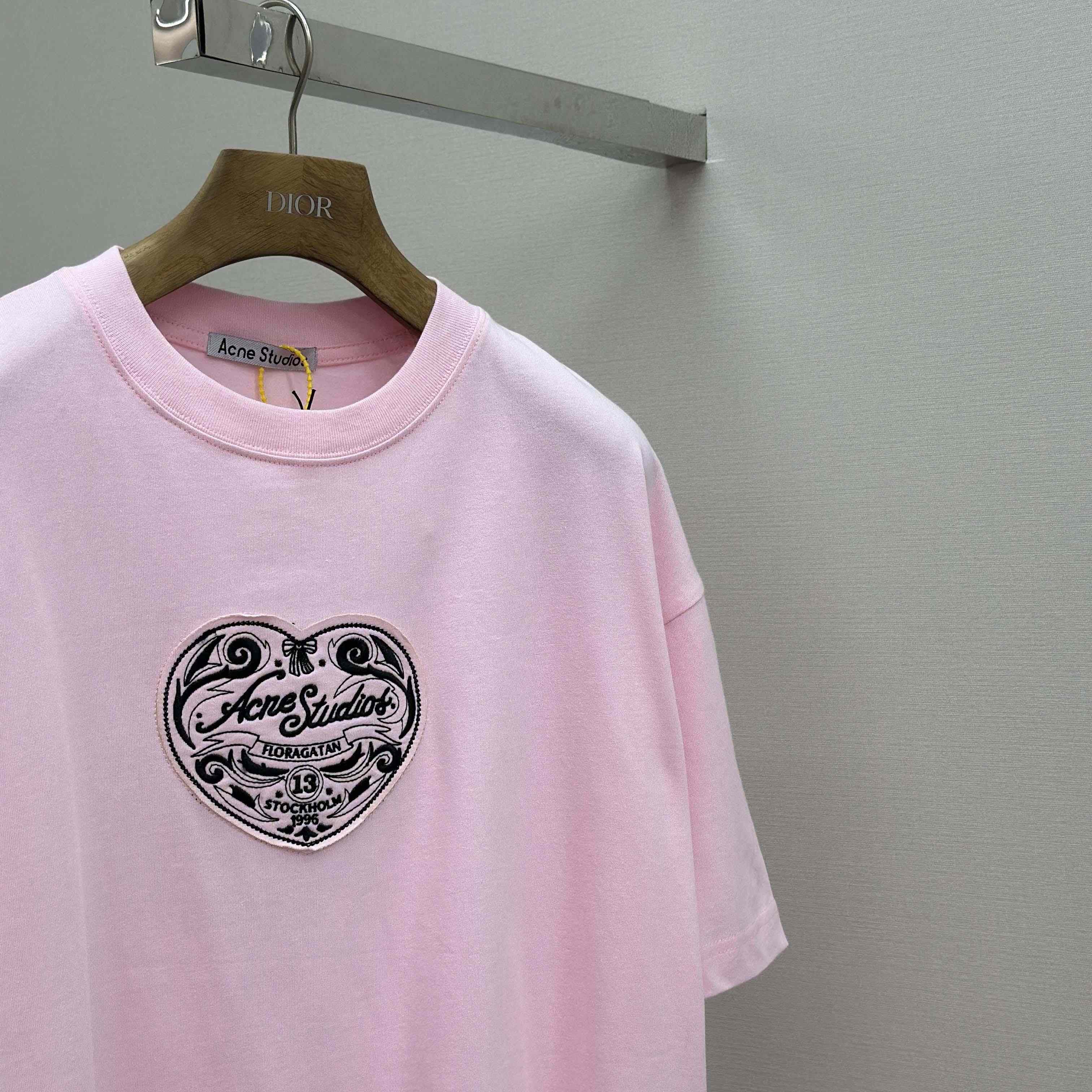 Acne Studios Logo T-shirt - Baby pink - DopestKickz