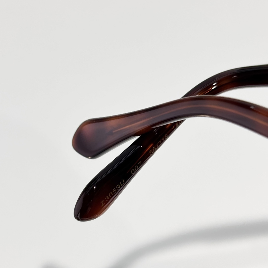 Louis Vuitton LV Hit Large Square Sunglasses   Z3059U - DopestKickz