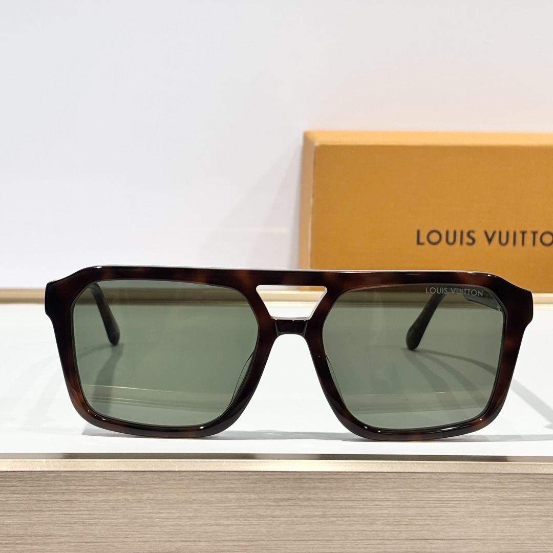 Louis Vuitton LV Hit Large Square Sunglasses   Z3059U - DopestKickz