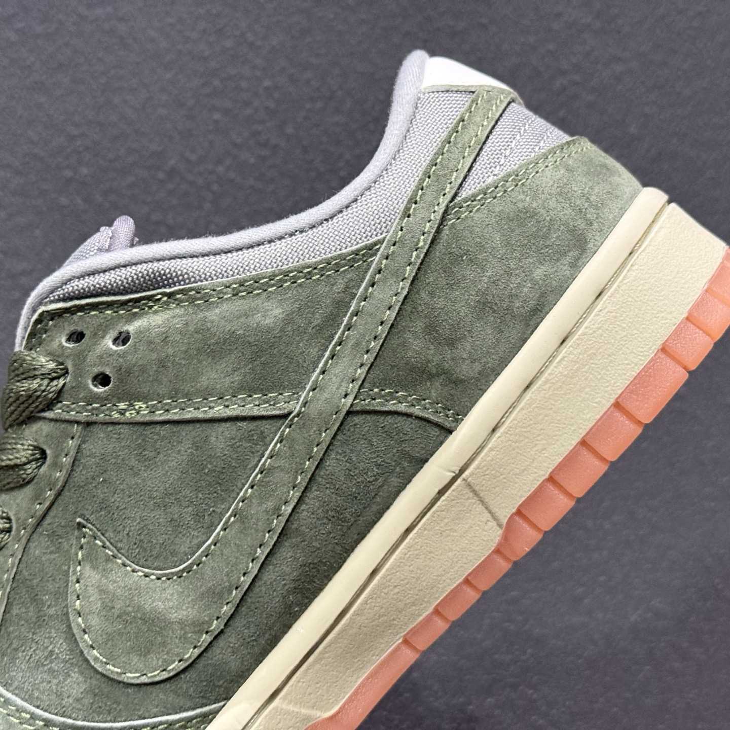 Nike SB Dunk Low “Gum Military Green”HJ0367-301 - DopestKickz
