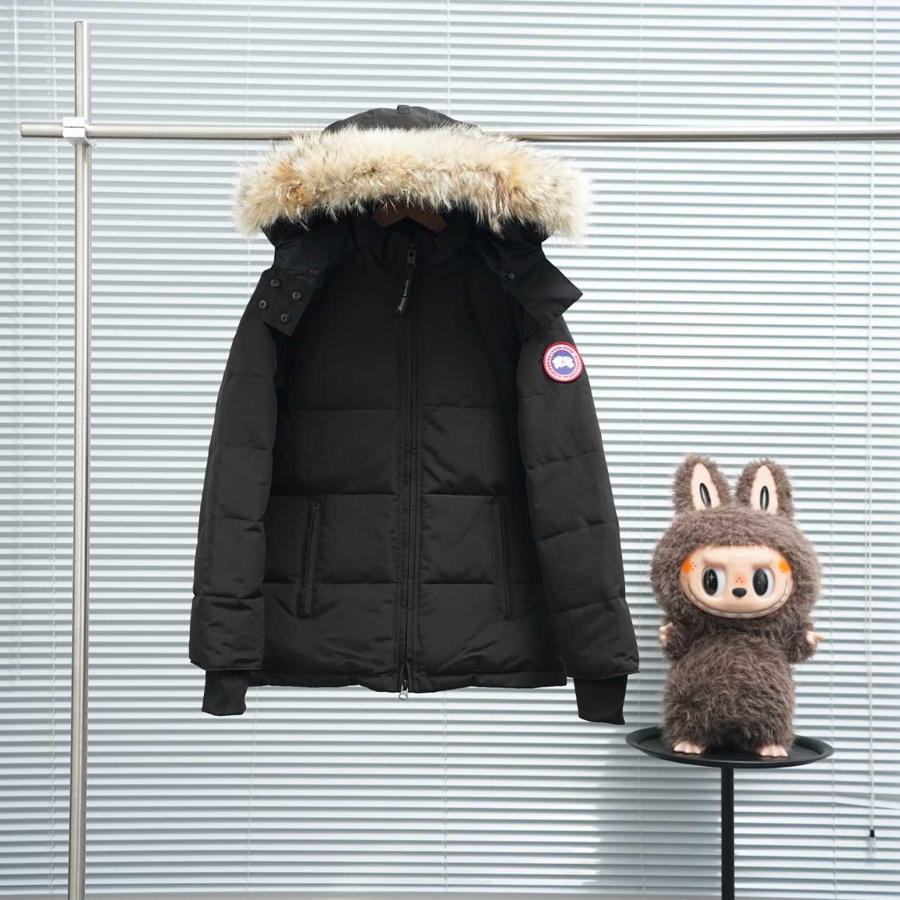 Canada Goose Chelsea Parka - DopestKickz