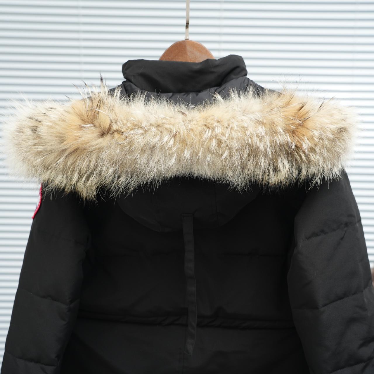 Canada Goose Chelsea Parka - DopestKickz
