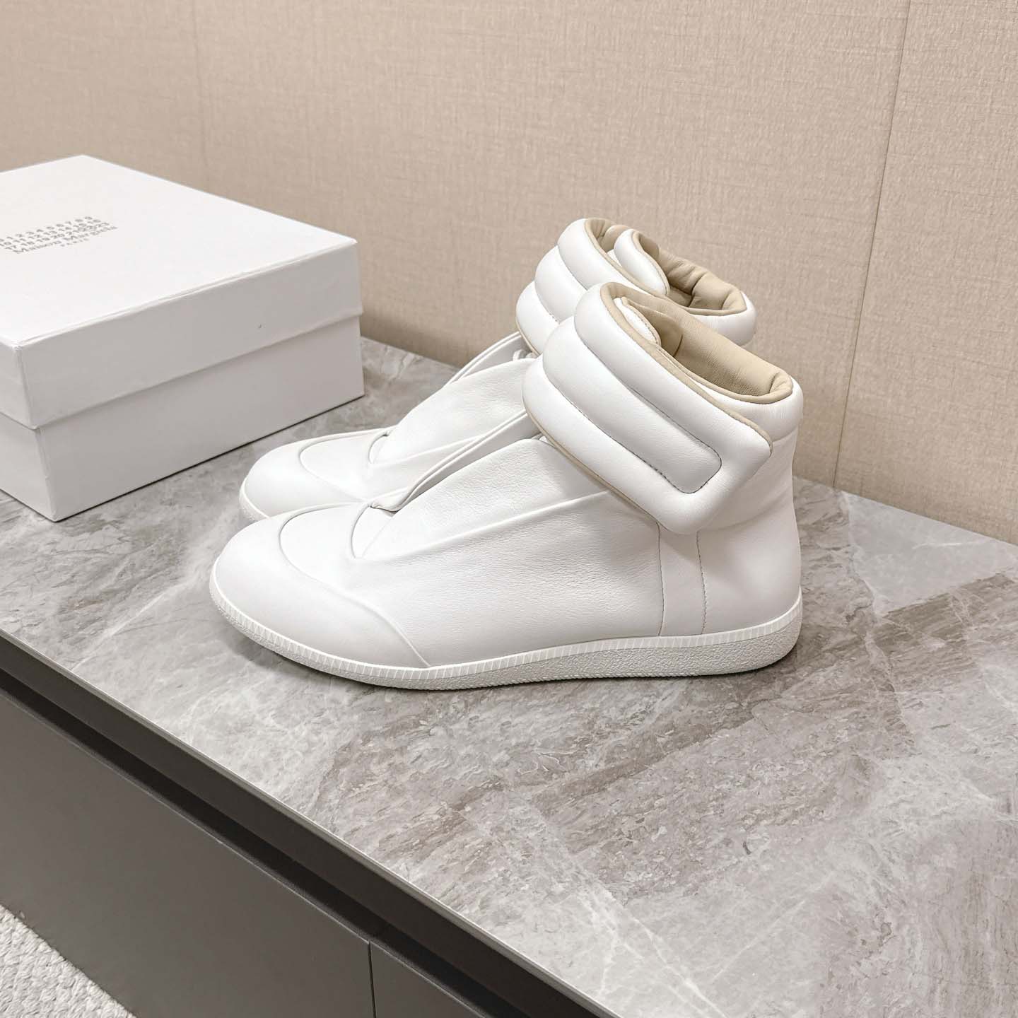 Maison Margiela Future Sneakers - DopestKickz