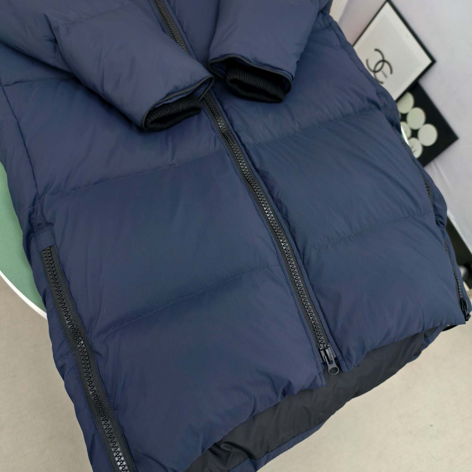 Moncler Lawrence Long Puffer - DopestKickz