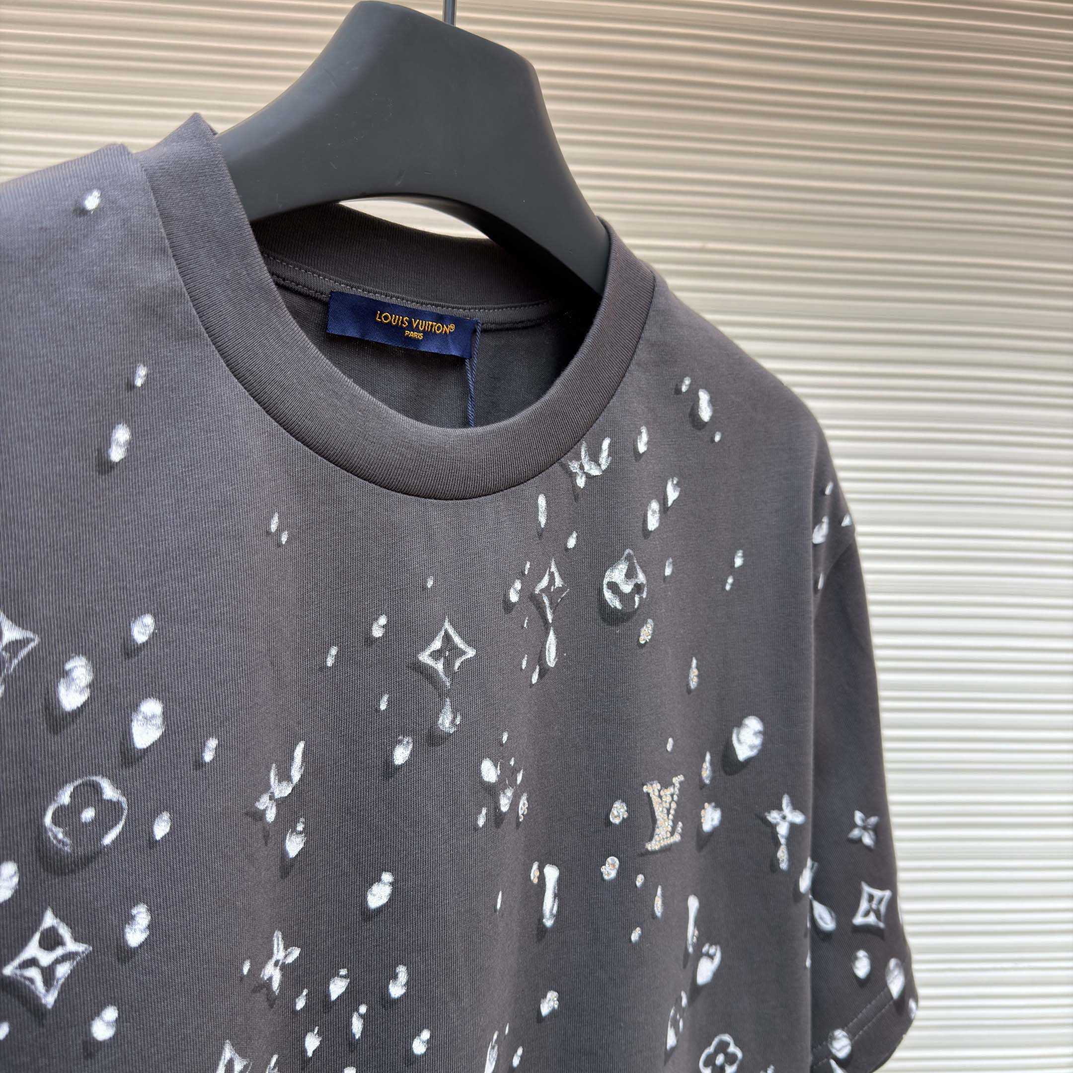 Louis Vuitton Monogram Short-Sleeved T-Shirt   1AJCBF - DopestKickz