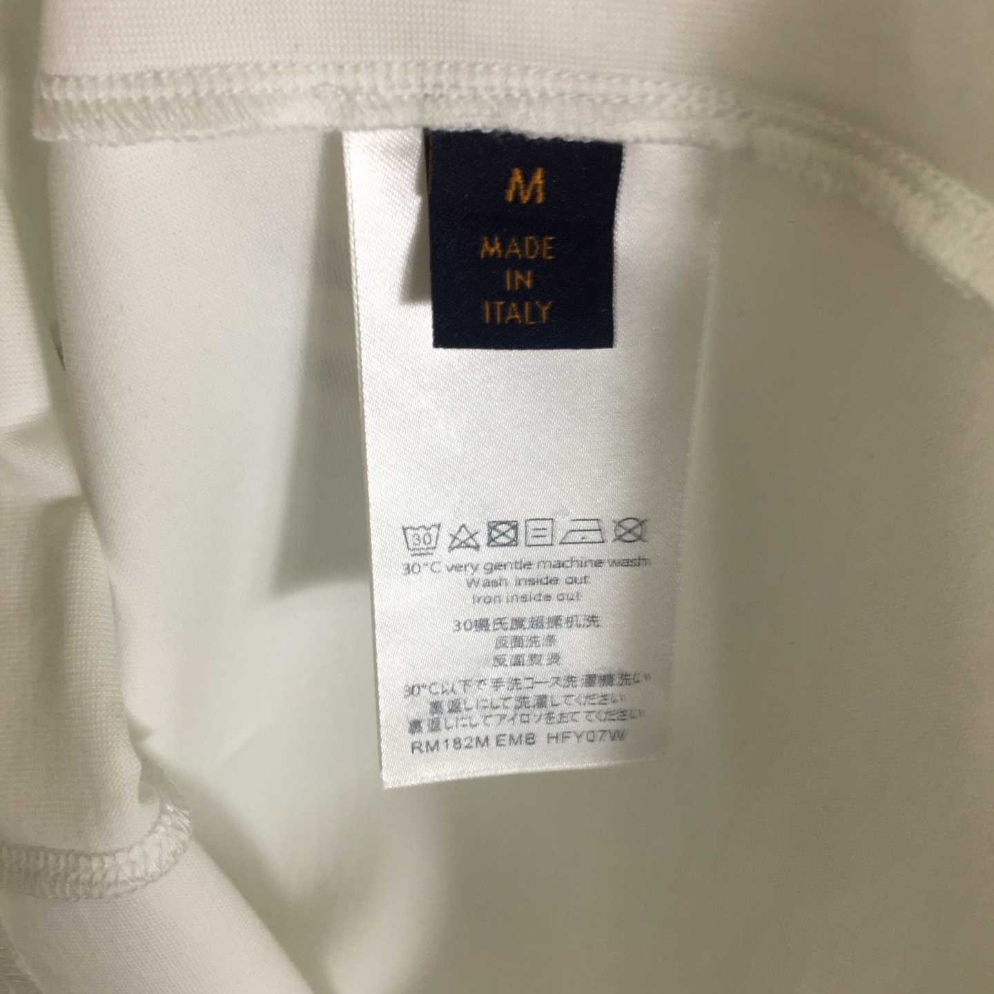 Louis Vuitton T-shirt Monogram - DopestKickz