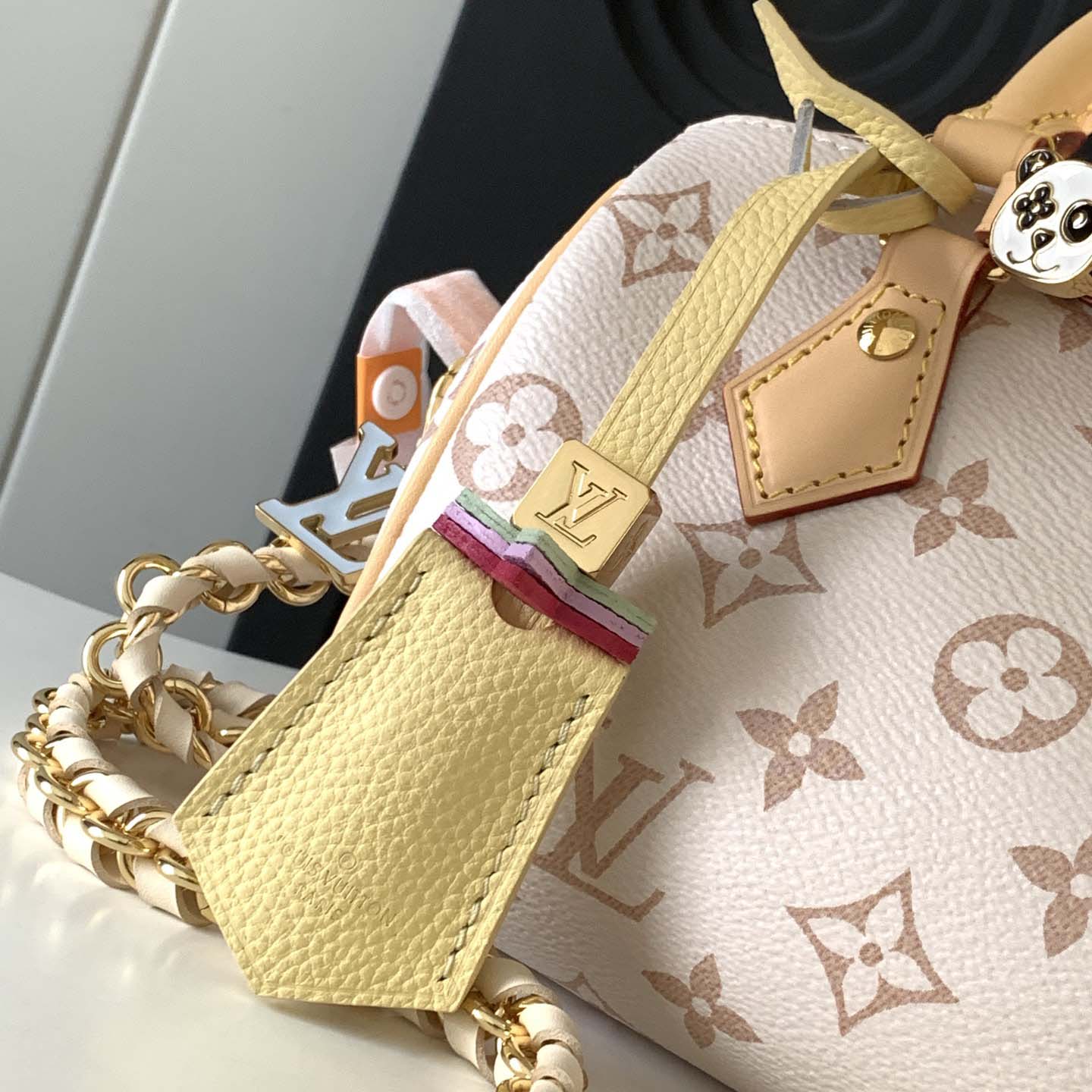 Louis Vuitton Speedy Bandoulière 20    M24474 - DopestKickz